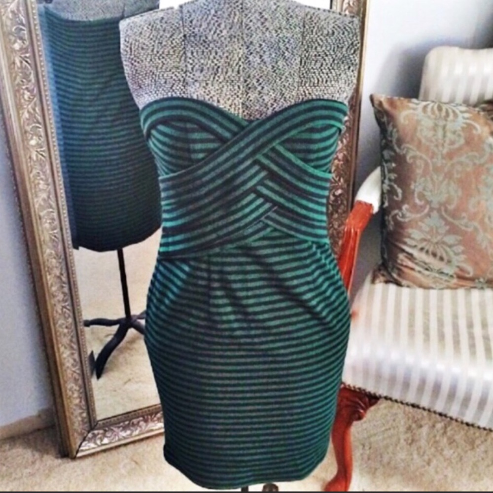 Striped mini dress - Picture 1 of 5